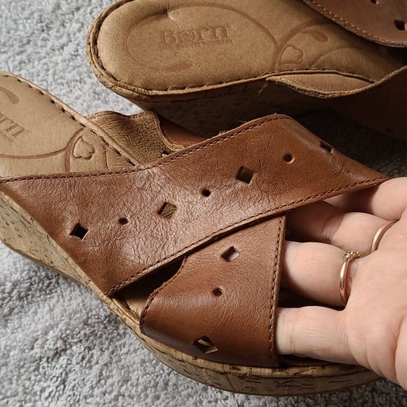 Born Brown Leather Canova Wedge Heels Sandals Womens 11 Perforated Shoes - Picture 4 of 9